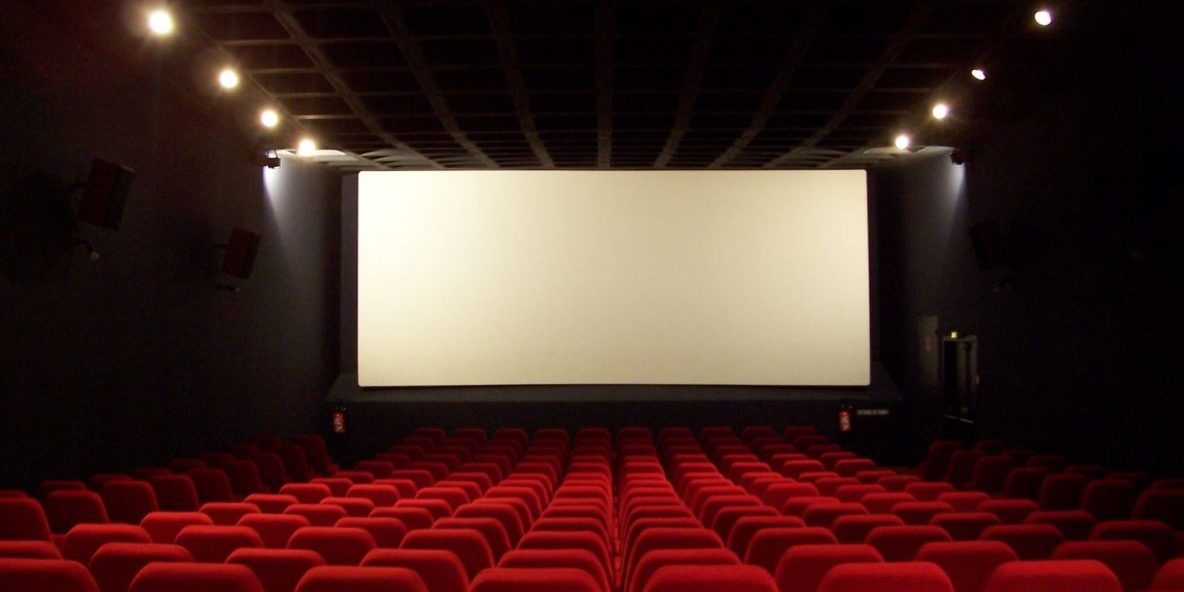 salle-cinema-3-1184×888